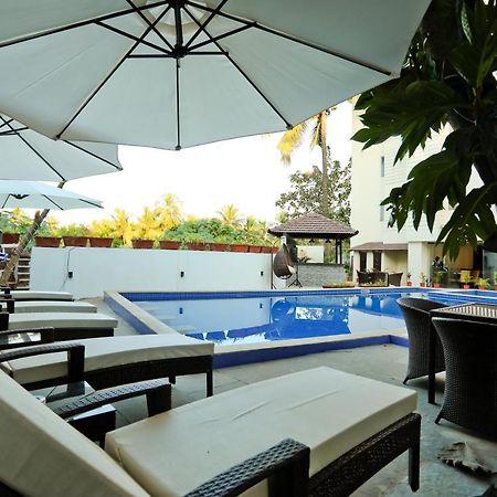 Amara Grand Baga Hotel Bagian luar foto
