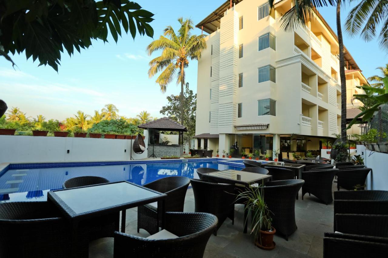 Amara Grand Baga Hotel Bagian luar foto