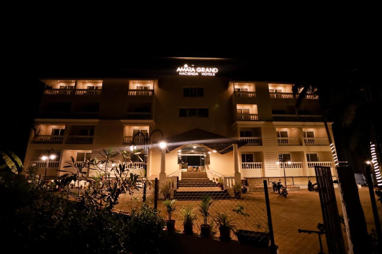 Amara Grand Baga Hotel Bagian luar foto